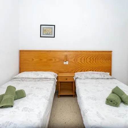 Location P, Terrace With Pool View, Sunny, Quiet, Wifi 아파트