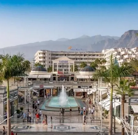 Location P, Terrace With Pool View, Sunny, Quiet, Wifi 아파트