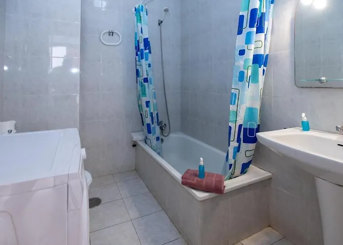 Location P, Terrace With Pool View, Sunny, Quiet, Wifi Apartman